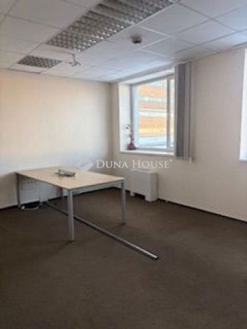 Kiadó iroda, Budapesten, XI. kerületben 762 E Ft / hó