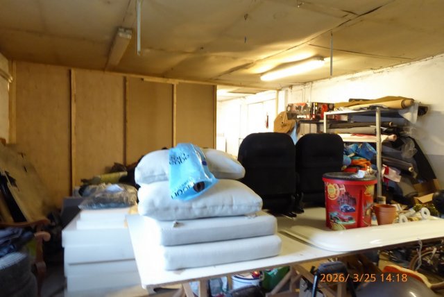 Kiadó ipari ingatlan, Pécsett, Megyeri úton 100 E Ft / hó