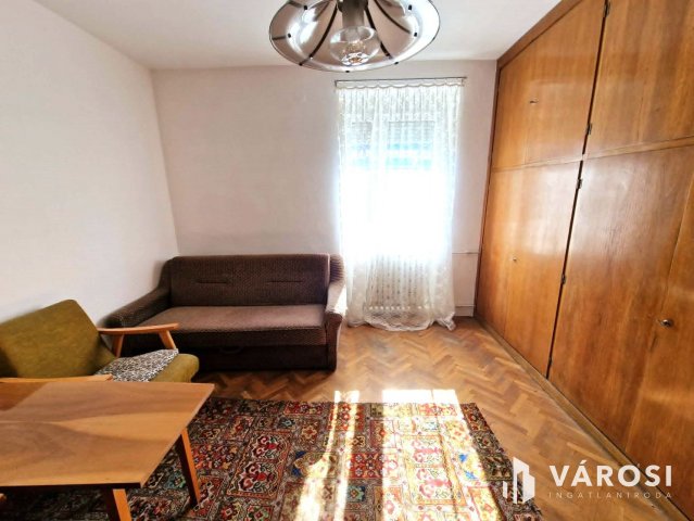 Kiadó téglalakás, albérlet, Békéscsabán 130 E Ft / hó