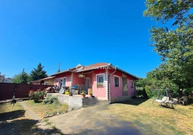 Eladó ikerház, Gyömrőn 79.9 M Ft, 3 szobás