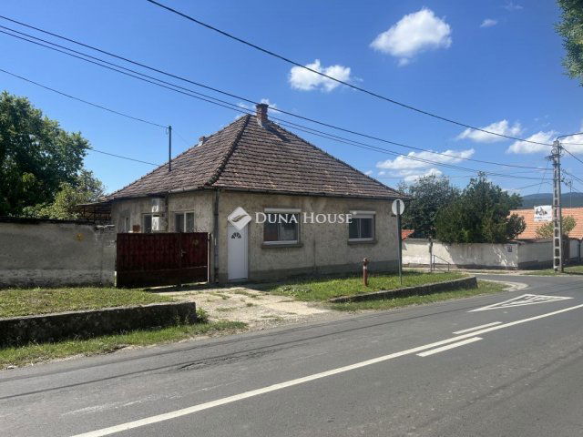 Eladó családi ház, Nógrádon 53 M Ft, 3 szobás