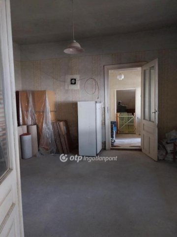 Eladó családi ház, Nagynyárádon 31.45 M Ft, 4 szobás