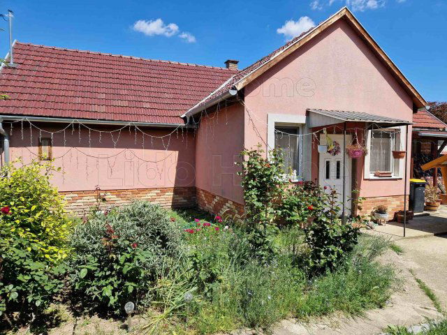 Eladó családi ház, Polgárdin 39.9 M Ft, 3 szobás