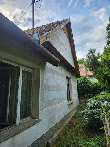 Eladó családi ház, Karádon 12.9 M Ft, 2 szobás