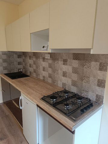 Kiadó téglalakás, albérlet, Egerben 180 E Ft / hó, 3 szobás