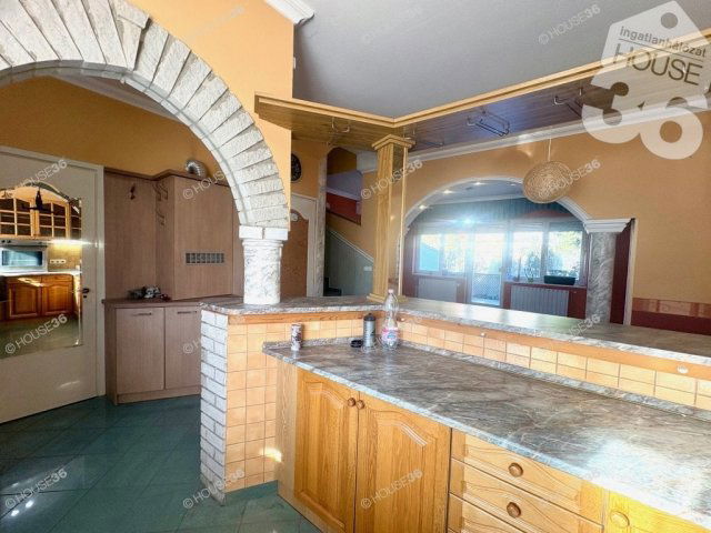 Eladó sorház, Kecskeméten 74.7 M Ft, 4 szobás