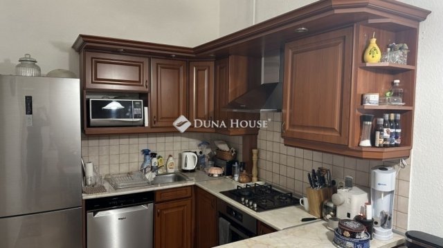 Eladó téglalakás, Budapesten, VI. kerületben 139.9 M Ft