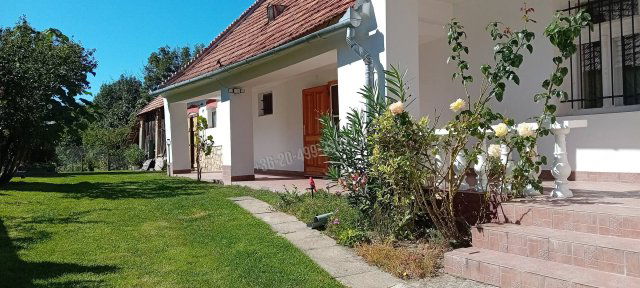 Eladó családi ház, Bakonyságon 44.9 M Ft, 3 szobás