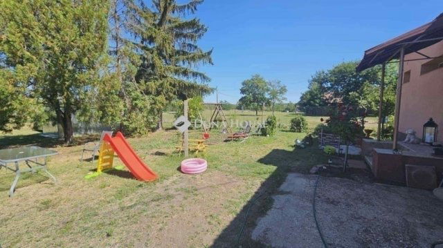 Eladó mezogazdasagi ingatlan, Szegeden 38.9 M Ft, 2 szobás