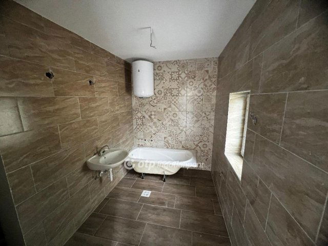 Eladó családi ház, Szihalmon 15.9 M Ft, 2 szobás
