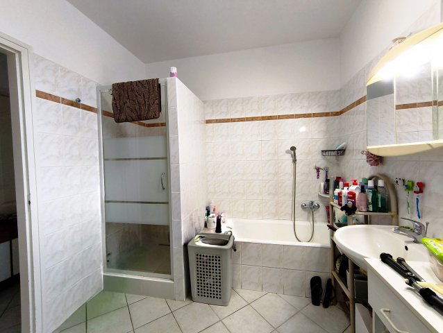 Eladó családi ház, Balatonlelleén 125 M Ft, 10 szobás