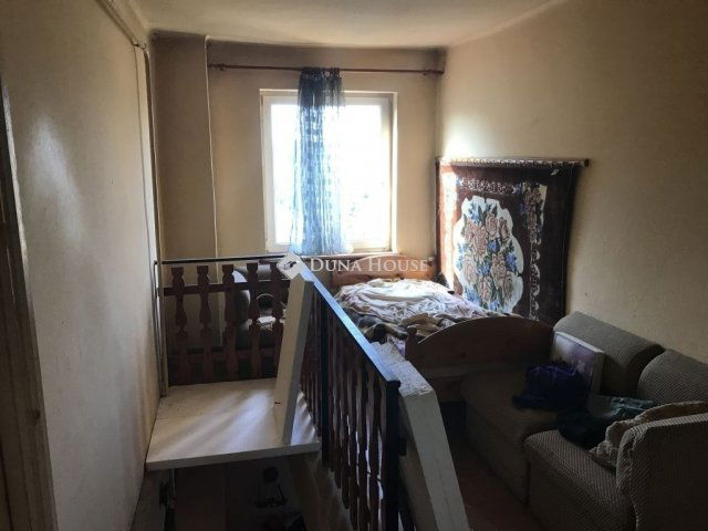 Eladó családi ház, Székesfehérvárott 84 M Ft, 4 szobás