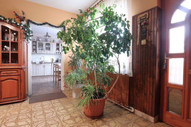 Eladó családi ház, Balástyán 89.9 M Ft, 5 szobás