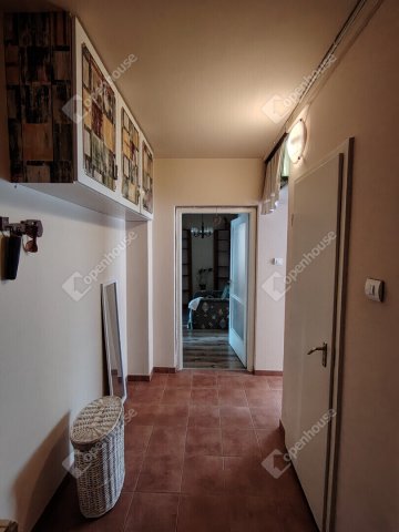 Kiadó panellakás, albérlet, Győrött 170 E Ft / hó, 2 szobás