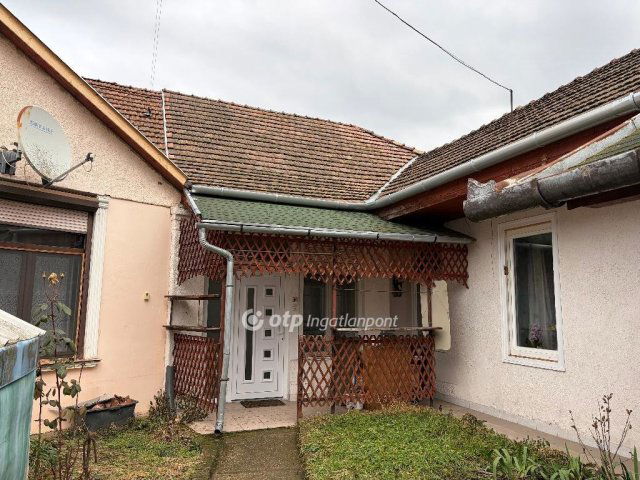 Eladó családi ház, Balassagyarmaton 31.9 M Ft, 2 szobás