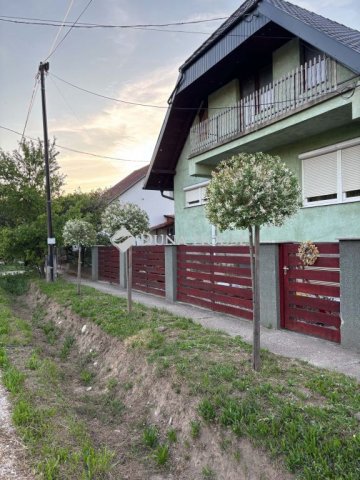 Eladó családi ház, Simontornyán 50 M Ft, 3 szobás