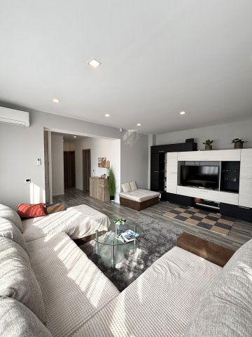 Eladó családi ház, Siófokon 168 M Ft, 4 szobás