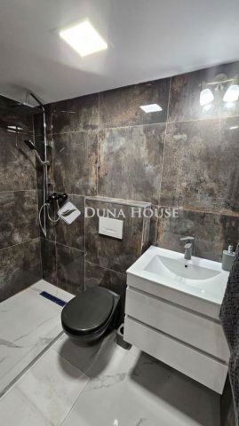 Eladó téglalakás, Budapesten, VII. kerületben 34.8 M Ft