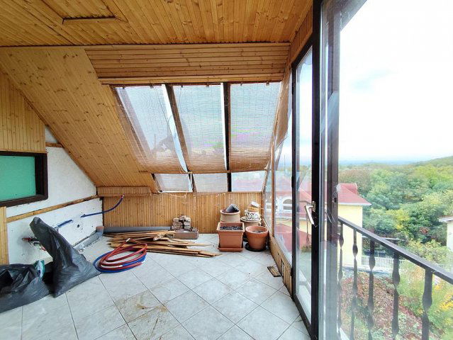 Eladó családi ház, Budapesten, III. kerületben 149.9 M Ft