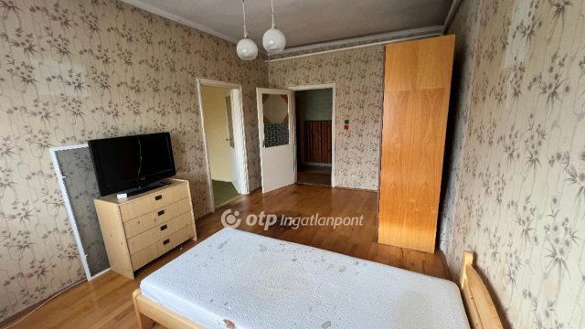 Eladó családi ház, Ugodon 35.9 M Ft, 5 szobás