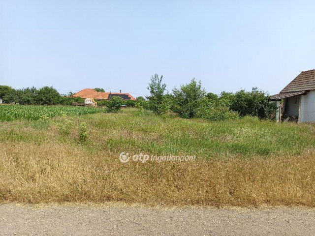 Eladó telek, Békéscsabán 4.5 M Ft / költözzbe.hu
