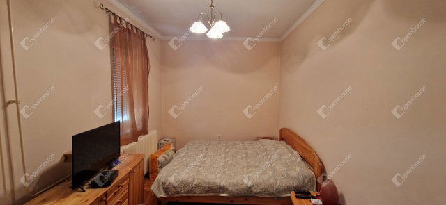 Eladó téglalakás, Győrött 44 M Ft, 2 szobás