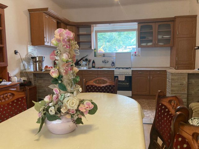 Eladó családi ház, Kiskunhalason 32.99 M Ft, 4 szobás