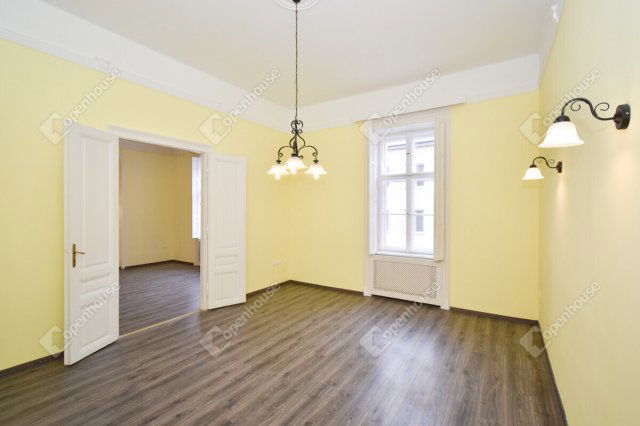 Kiadó iroda, Szegeden 250 E Ft / hó, 3 szobás