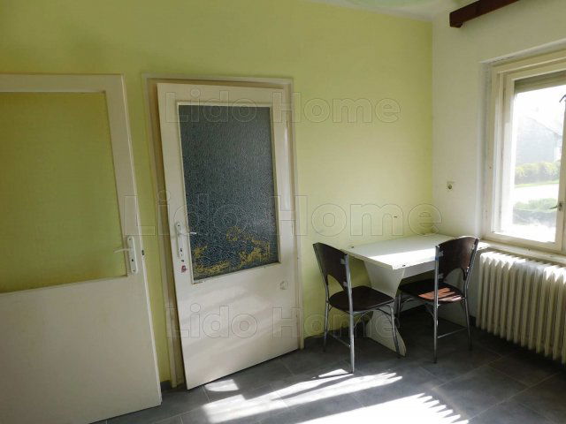 Eladó családi ház, Győrött 59 M Ft, 3 szobás