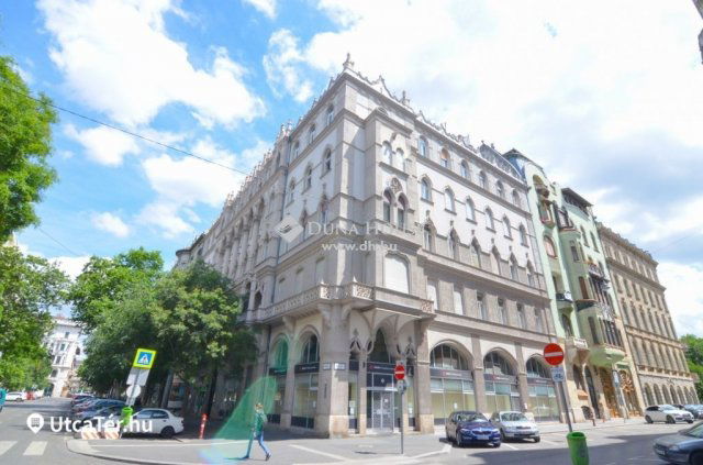 Kiadó téglalakás, albérlet, Budapesten, V. kerületben, 3 szobás