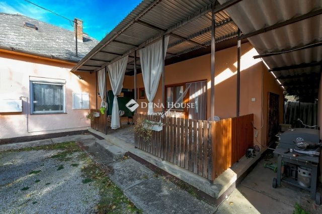 Eladó családi ház, Balatonszemesen 89.9 M Ft, 4 szobás