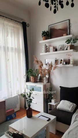 Eladó téglalakás, Budapesten, V. kerületben 164.9 M Ft