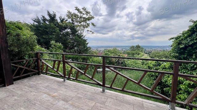 Eladó ikerház, Budapesten, XII. kerületben, Rácz Aladár úton