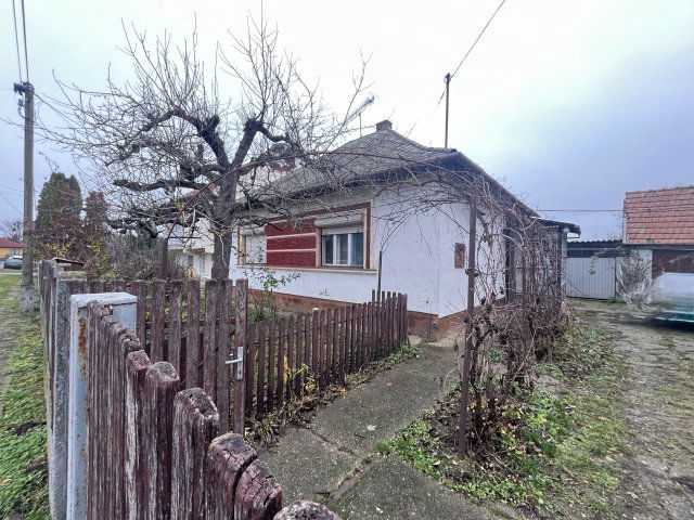 Eladó családi ház, Debrecenben 55 M Ft, 2 szobás