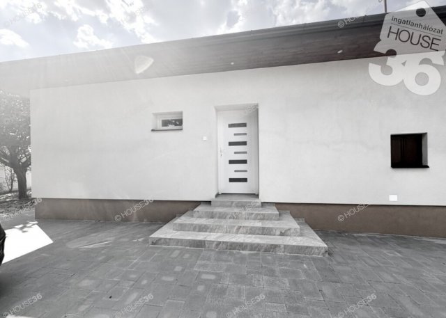 Eladó családi ház, Kecskeméten 82.5 M Ft, 3 szobás