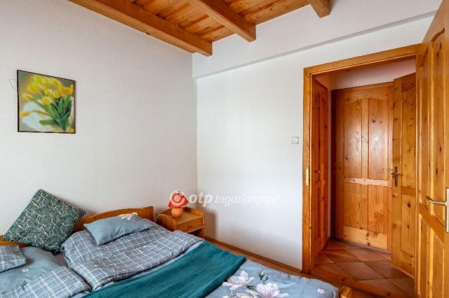 Eladó családi ház, Felsőpáhokon 120 M Ft, 9 szobás