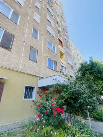 Eladó panellakás, Miskolcon 24.9 M Ft, 3 szobás