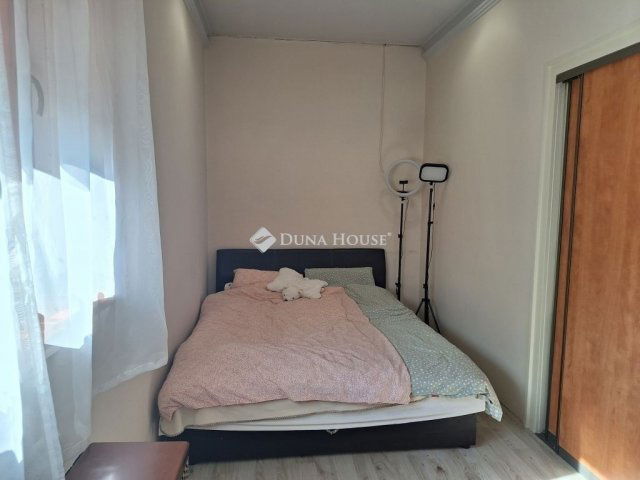 Eladó téglalakás, Kecskeméten 36.5 M Ft, 2 szobás