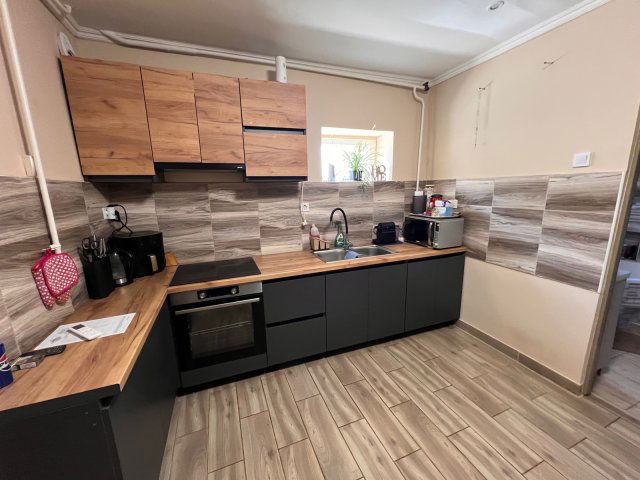 Eladó családi ház, Gávavencsellőn 29.5 M Ft, 2 szobás