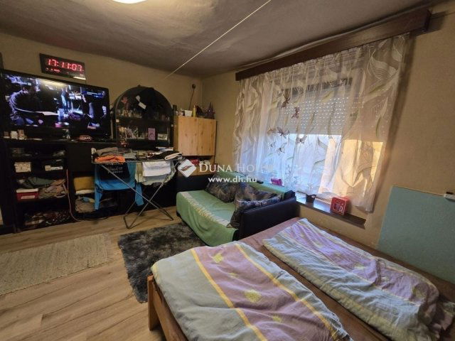 Eladó családi ház, Zókon 8.9 M Ft, 2 szobás