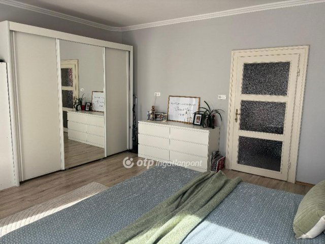 Eladó ikerház, Mosonmagyaróváron 81.99 M Ft, 3 szobás