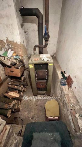 Eladó családi ház, Adásztevelen 32.9 M Ft, 2 szobás