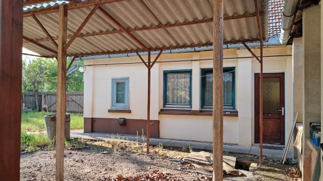 Eladó családi ház, Törökszentmiklóson 18.9 M Ft, 4 szobás