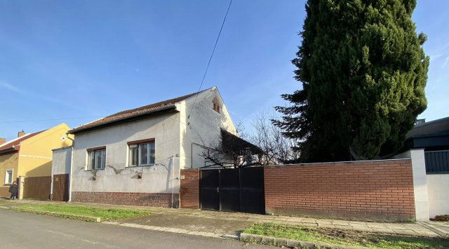 Eladó családi ház, Szegeden, Rohonci utcában 67.7 M Ft