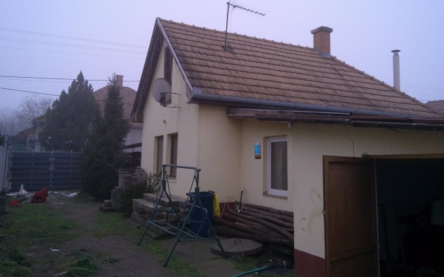Eladó családi ház, Pilisen 38.9 M Ft, 2 szobás
