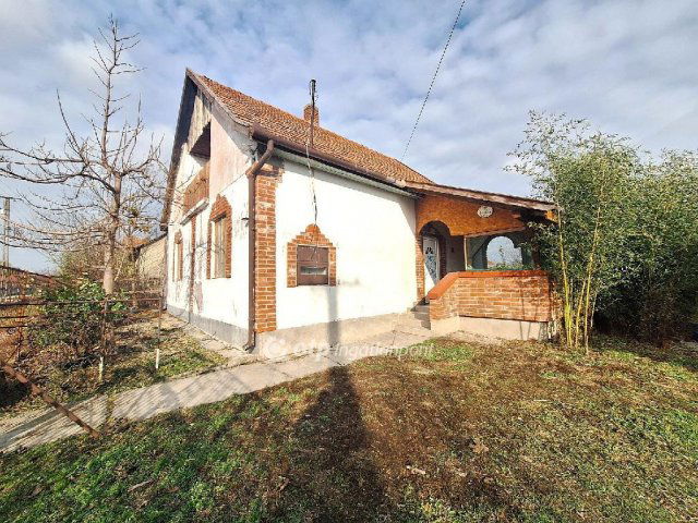 Eladó családi ház, Vésztőn 9.7 M Ft, 3 szobás