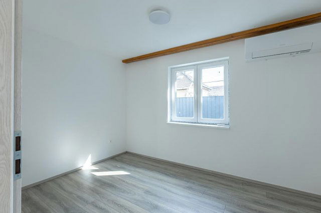 Eladó családi ház, Budapesten, XXI. kerületben 54.9 M Ft