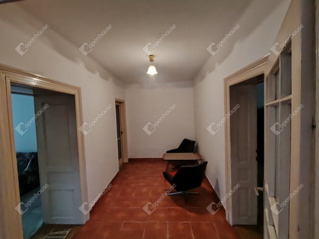 Eladó családi ház, Enyingen 27.29 M Ft, 3 szobás