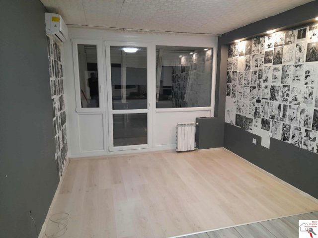 Eladó panellakás, Pécsett 40 M Ft, 2+1 szobás