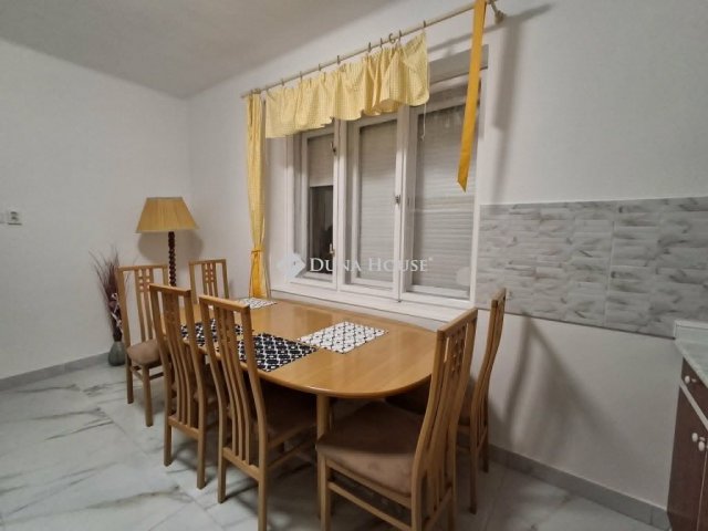 Eladó téglalakás, Berettyóújfaluban 45 M Ft, 2 szobás
